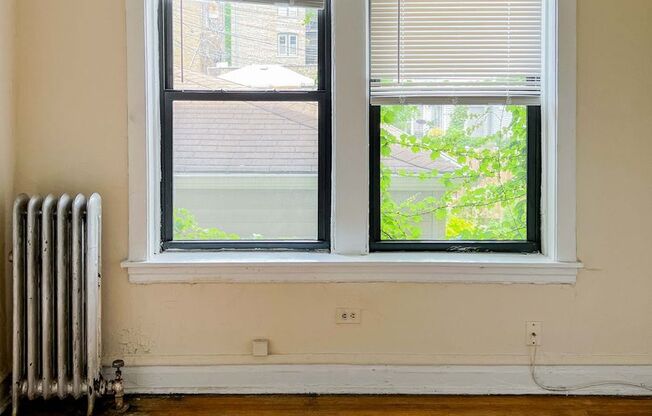 1 bed, 1 bath, 585 sqft, $1,695, Unit 2612G-1R
