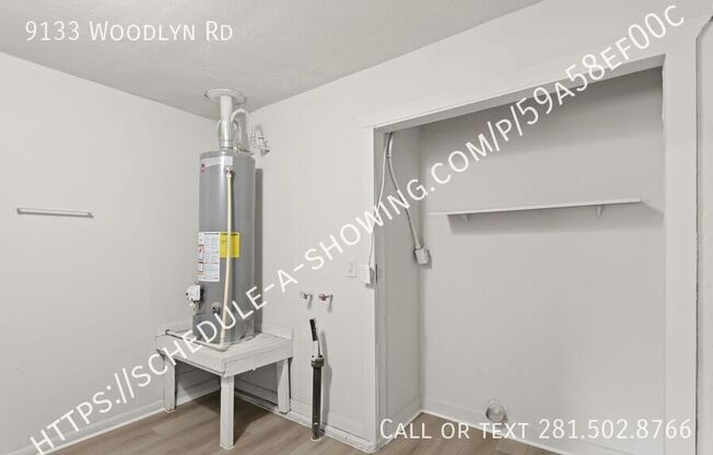 9133 WOODLYN RD