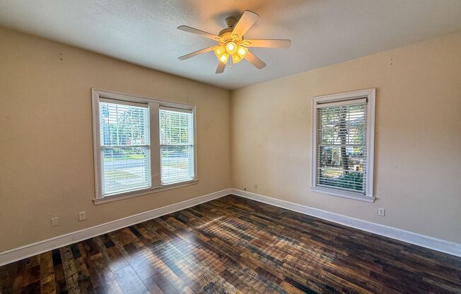 2 beds, 1 bath, $1,750