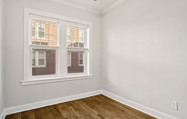 2 beds, 1 bath, 569 sqft, $2,250, Unit 6112-2E