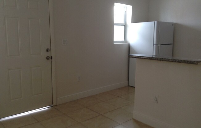 1 bed, 1 bath, $1,750, Unit 1533-7