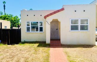 Quaint 2BD/1BA Home on Lamont St. - Pacific Beach $2,995/mo!