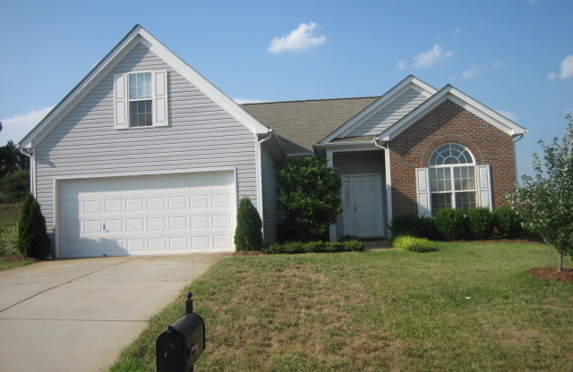 3 beds, 2 baths, $1,950