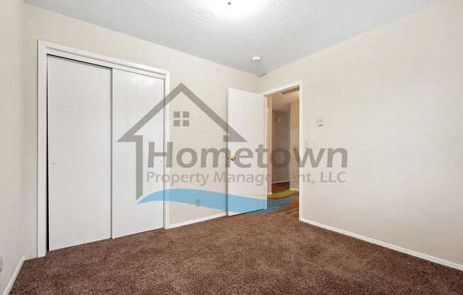 2 beds, 1 bath, 960 sqft, $1,200, Unit G3