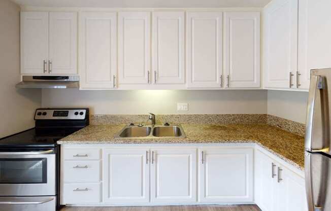 STUDIO-Kitchen at Chateau La Fayette, Los Angeles, 90057