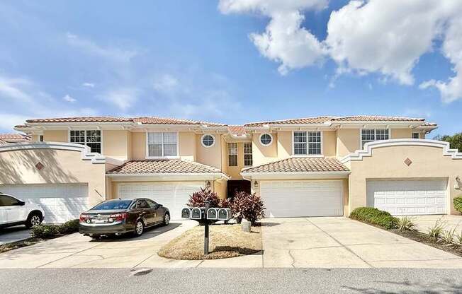 131 VALENCIA CIR
