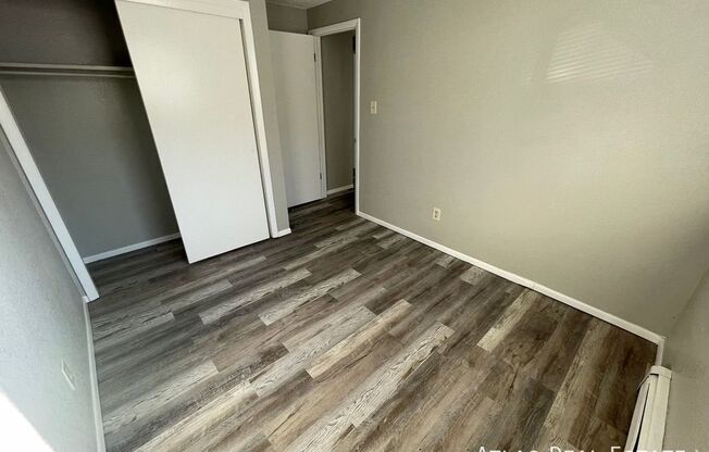 2855 W MONTEBELLO DR
