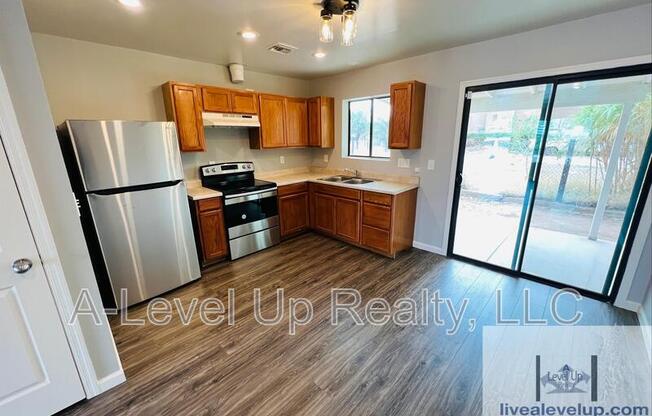219 W PENNSYLVANIA DR