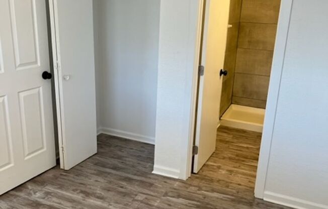 1 bed, 1 bath, $1,100, Unit 2