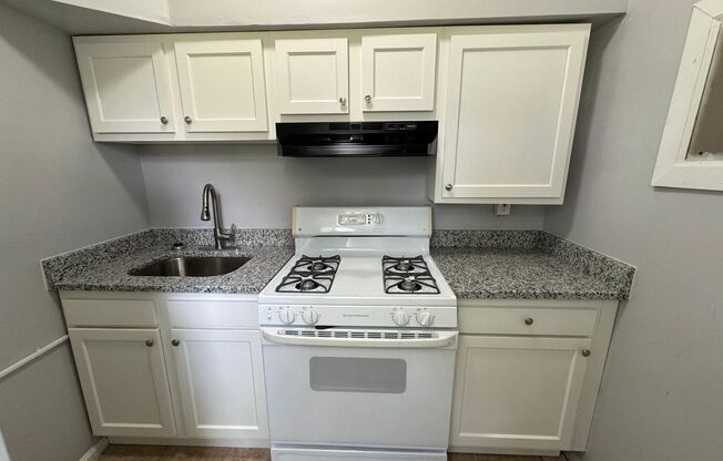 1 bed, 1 bath, $1,150, Unit 3508 Clifton Ave Unit A2