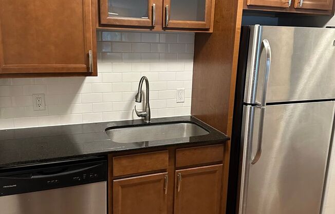1 bed, 1 bath, 750 sqft, $1,195, Unit 209 (R)