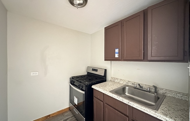 6708 CLAREMONT