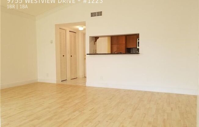 9755 Westview Dr