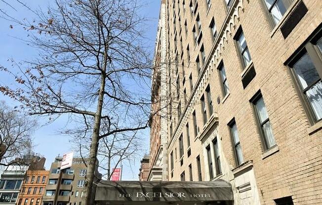 1 bed, 1 bath, $5,500, Unit 10I