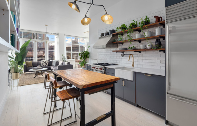 42 MAIN ST 5 ABBEY