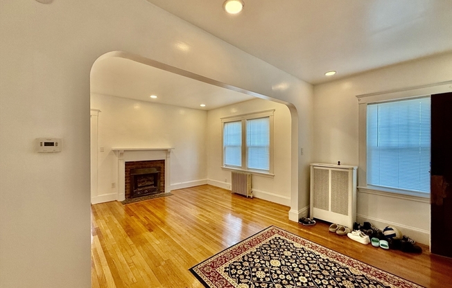 107 E ELM AVE