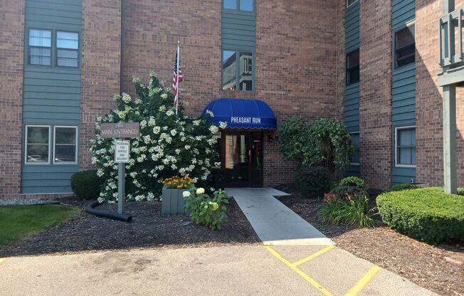 2 beds, 2 baths, 1,074 sqft, $1,249, Unit 2970-096