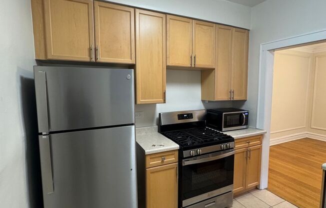 1 bed, 1 bath, 590 sqft, $1,795, Unit 605-3L