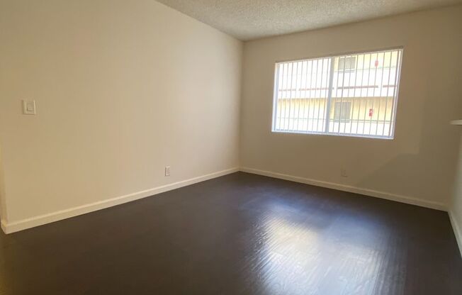 2 beds, 2 baths, 829 sqft, $2,068, Unit 219