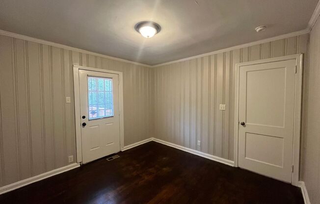 3 beds, 1 bath, $1,445