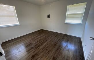 3 beds, 1 bath, $1,050