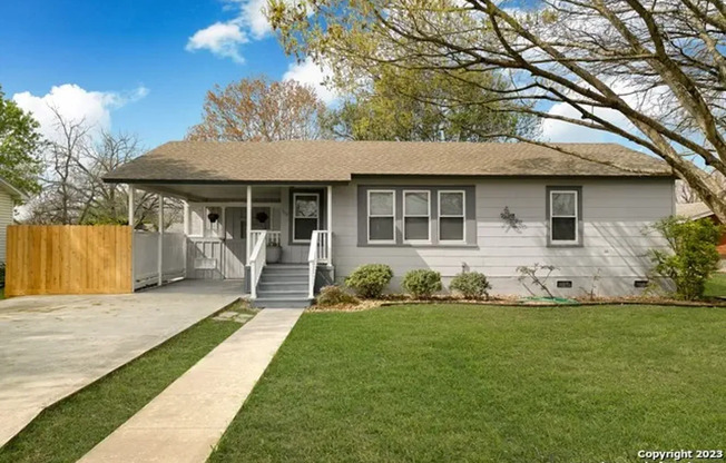 Welcome home to 309 Aero Ave!