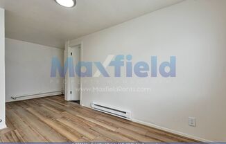 1 bed, 1 bath, $1,000, Unit D