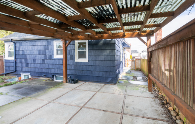 5130 N YALE
