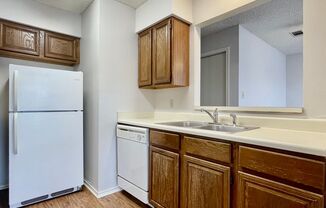 2 beds, 1 bath, $990, Unit 5