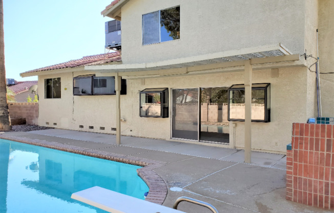 7450 TRUDY LN