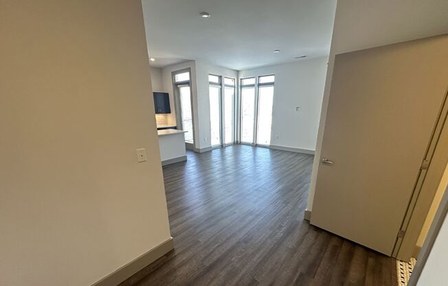 2 beds, 2 baths, 1,050 sqft, $2,095, Unit 3250-104