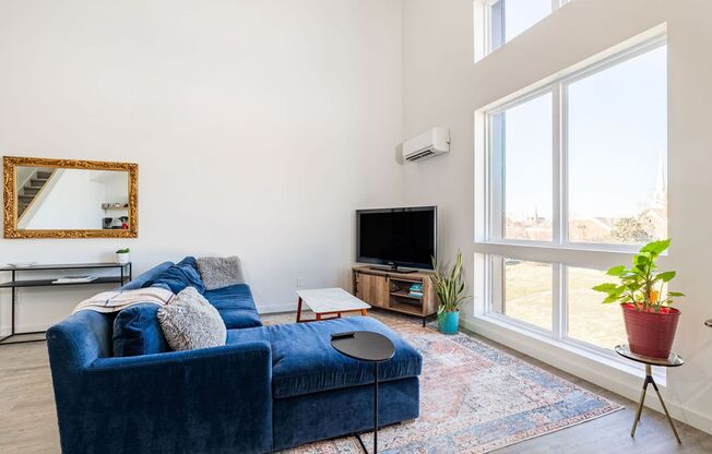 2 beds, 2 baths, 1,150 sqft, $1,995, Unit 402