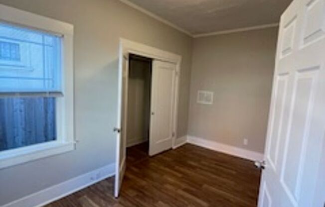 2 beds, 1 bath, $2,450, Unit A