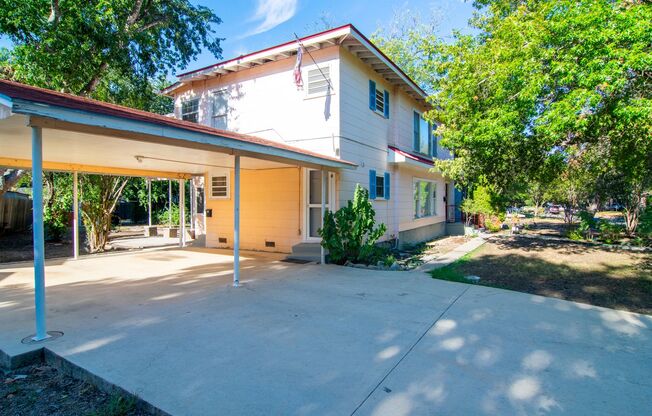 FIRST-FLOOR DUPLEX UNIT IN JEFFERSON TERRACE