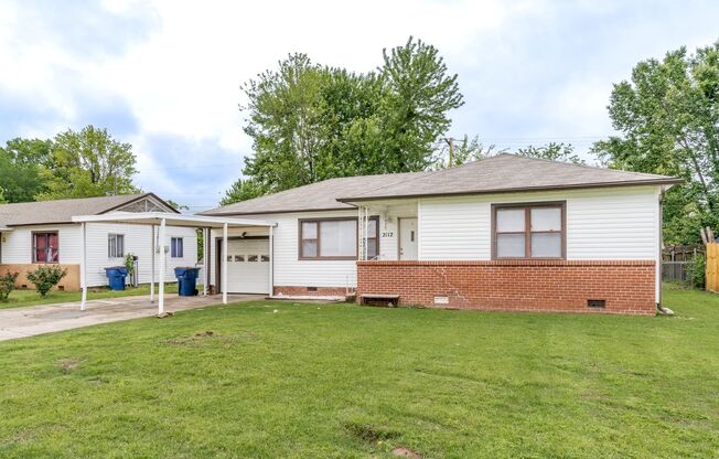 * Move-In Special * Charming 3 Bedroom, 1.5 Bathroom Home in Fort Smith