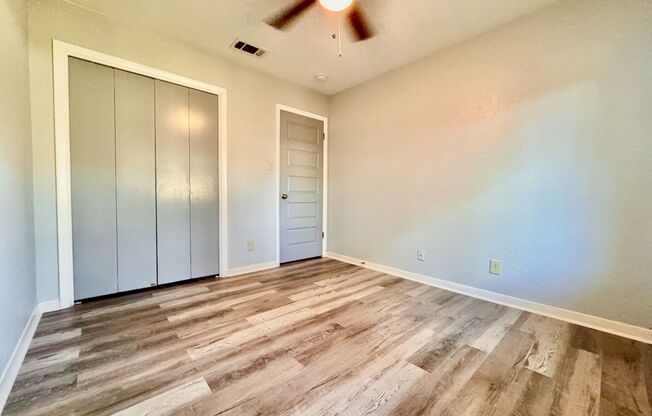 2 beds, 1 bath, 890 sqft, $1,799, Unit Unit-B