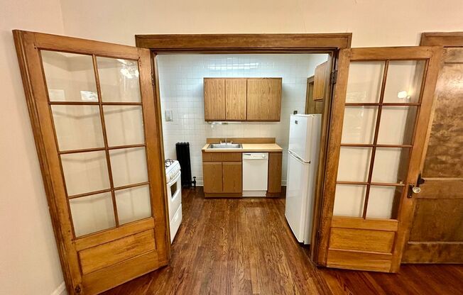 1 bed, 1 bath, 425 sqft, $1,865, Unit 233-120