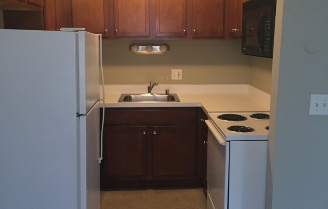 1 bed, 1 bath, 670 sqft, $1,225, Unit 4