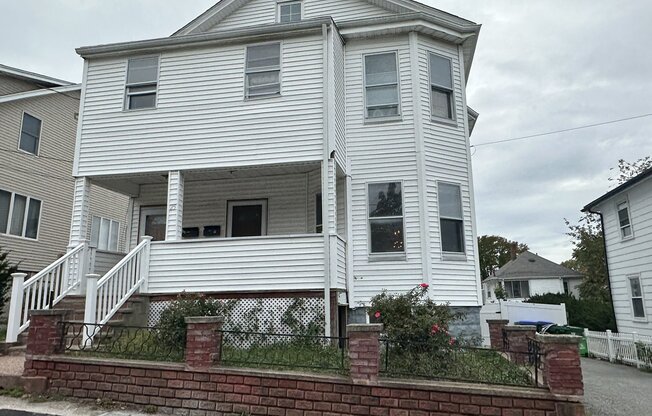 25 HUME AVE