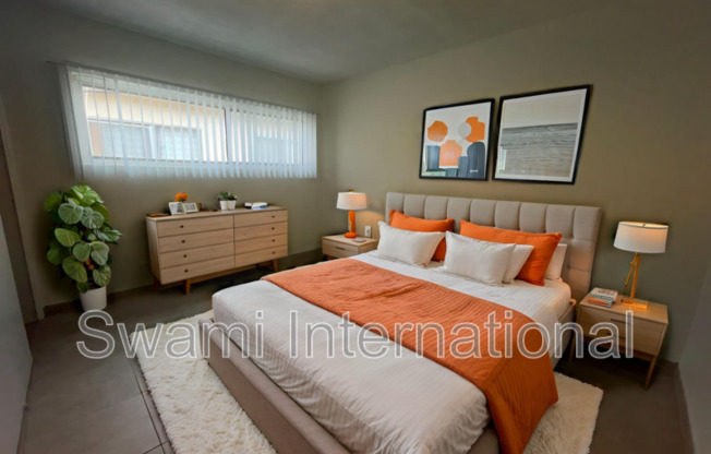 629 W 82 ST