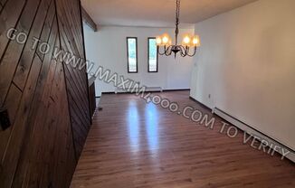 2 beds, 1.5 baths, $1,800