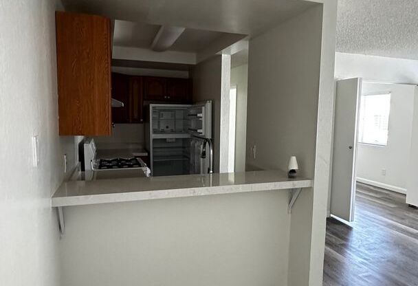 1 bed, 1 bath, 660 sqft, $1,850, Unit 950-A