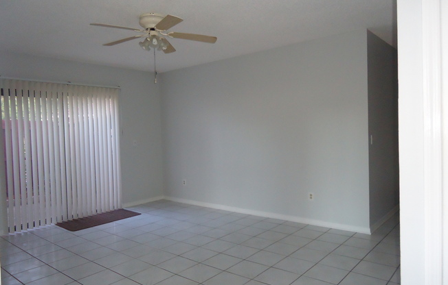 1613 Little River Dr Orlando FL 32807