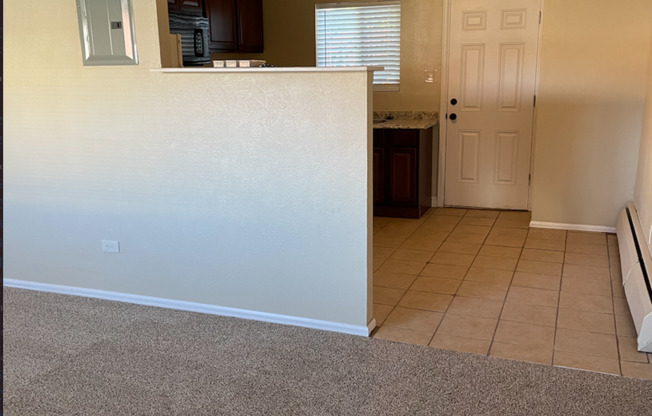 2 bedroom, 1 bath unit near historic Westminster