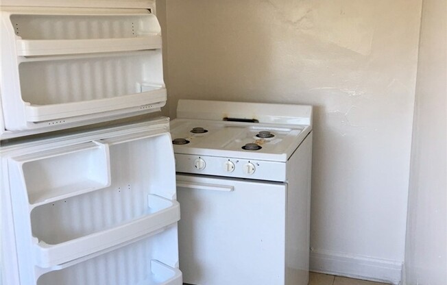 Studio, 1 bath, 390 sqft, $1,420