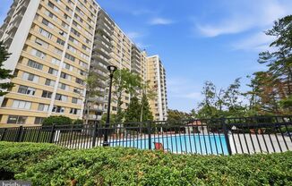 Beautifully Updated Corner 1Bedroom 1 Bath Condo with Large Balcony – All Utilities Included!
