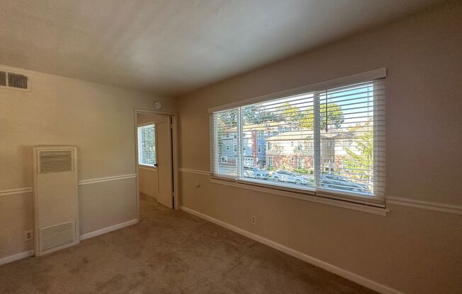 1 bed, 1 bath, $1,575, Unit 07