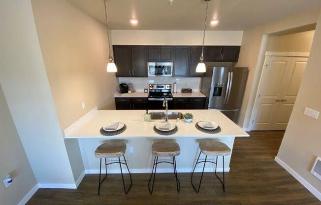 Upscale 3bedroom 2bath apartment in West Olympia, COME TOUR TODAY!!