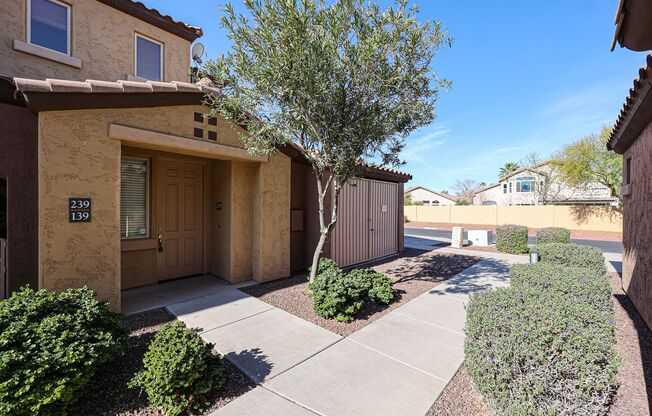 Available Now ! Magnificent 3 Bed 2.5 Bath Townhouse in Chandler, AZ