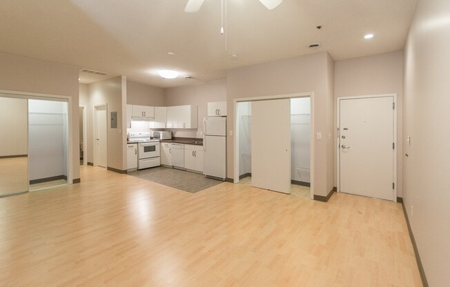 Studio, 1 bath, 565 sqft, $1,255, Unit 109